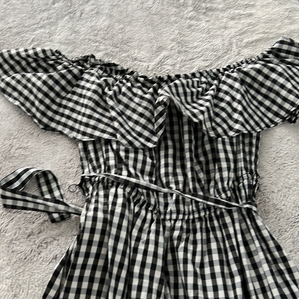 Dress - Picture 3 of 4